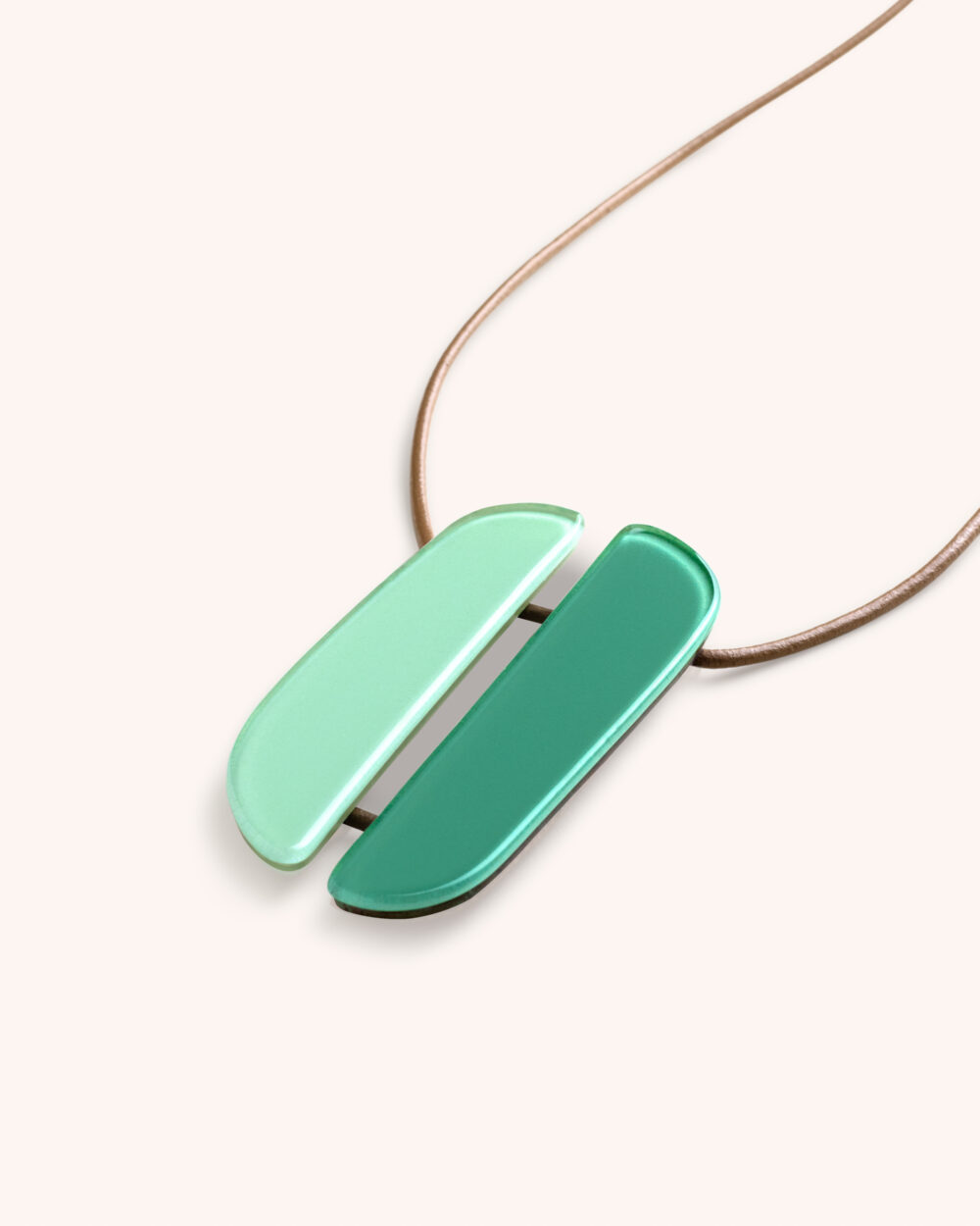 Colar Nila Verde Água