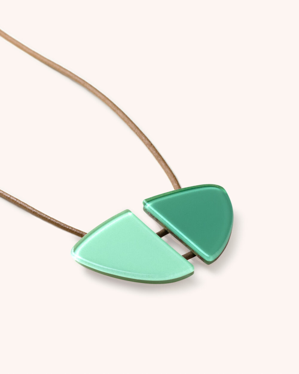 Colar Blanca Verde Água