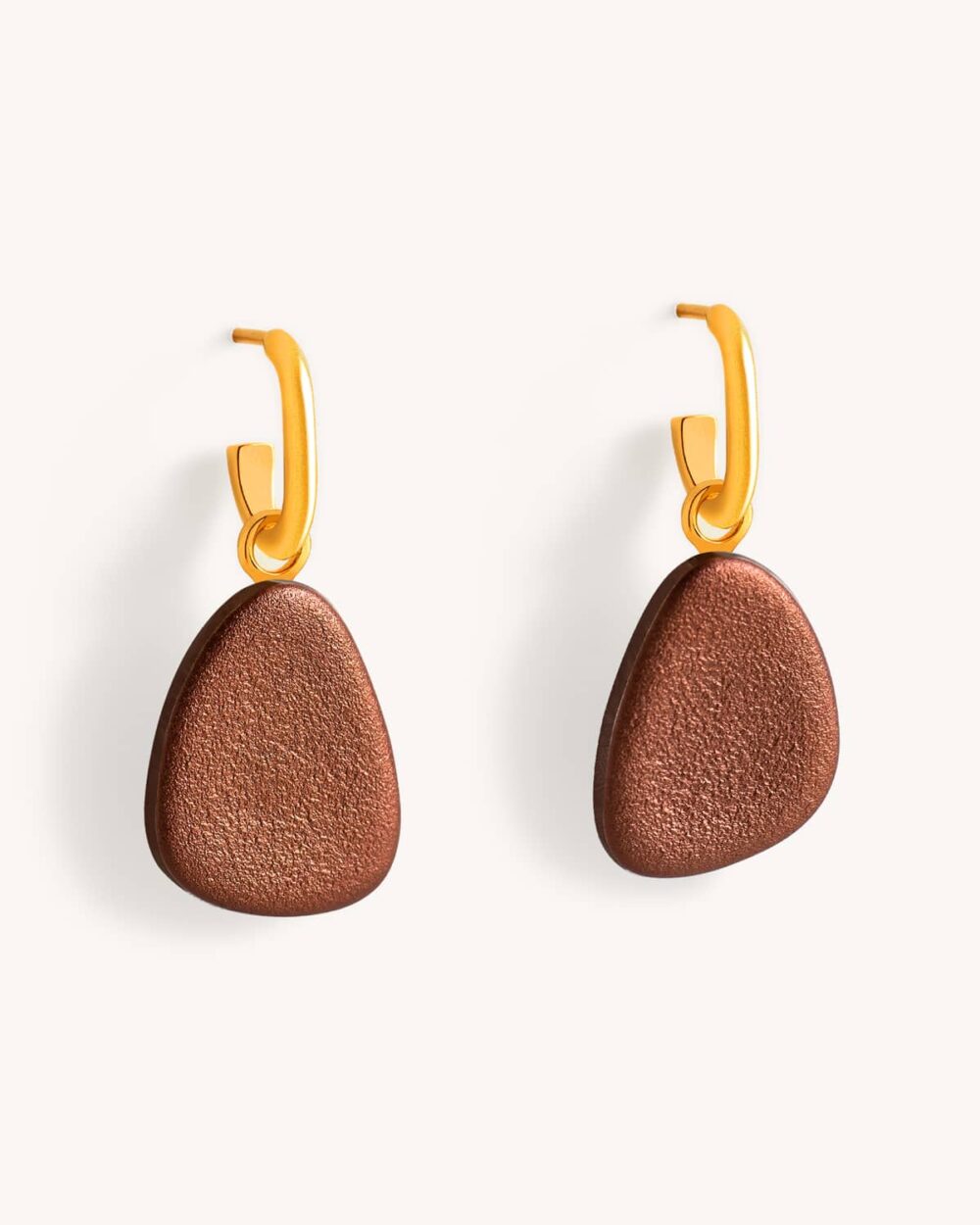 Brinco Gota Bronze – Banho Ouro 18K