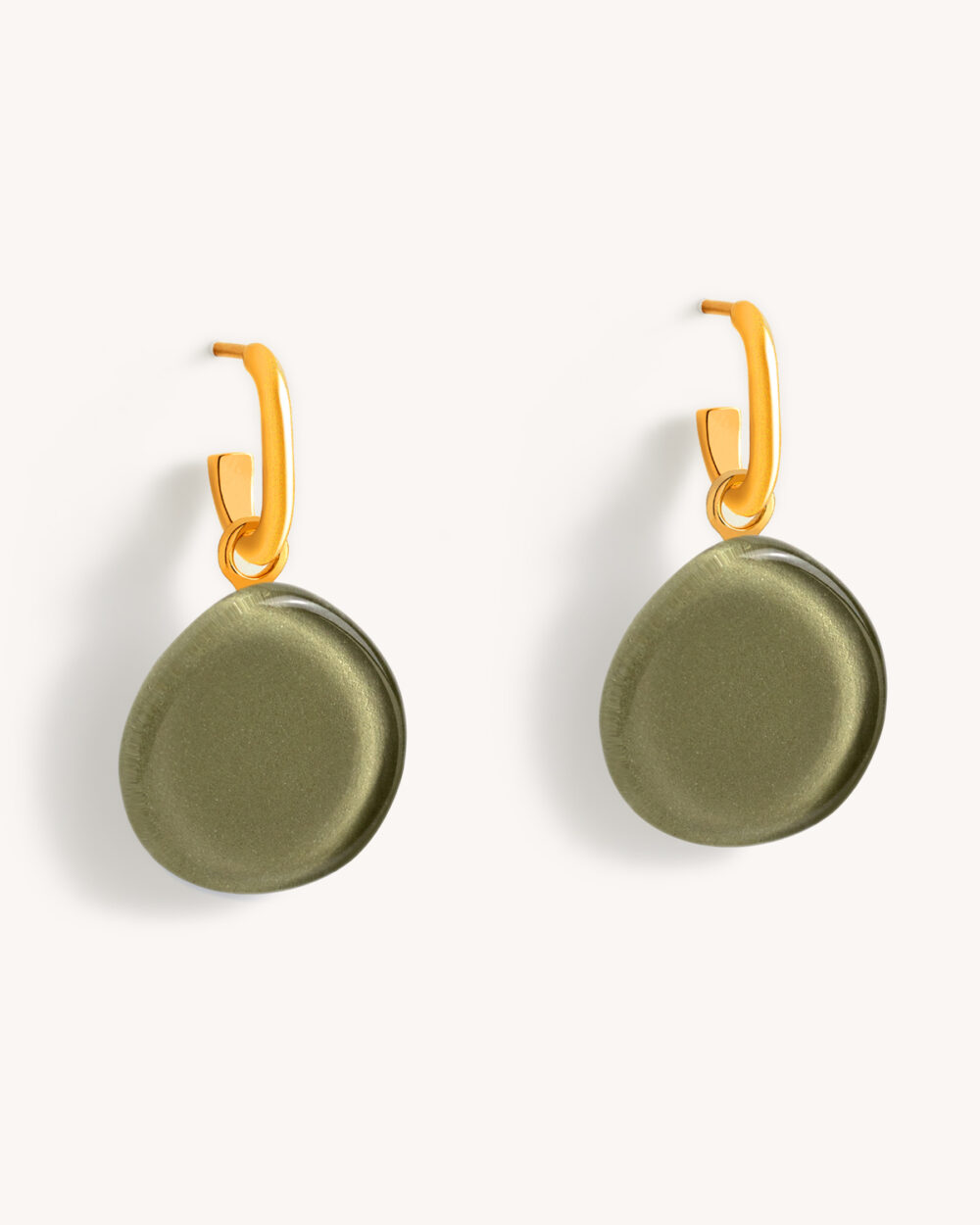 Brinco Flora Verde Militar – Banho Ouro 18K