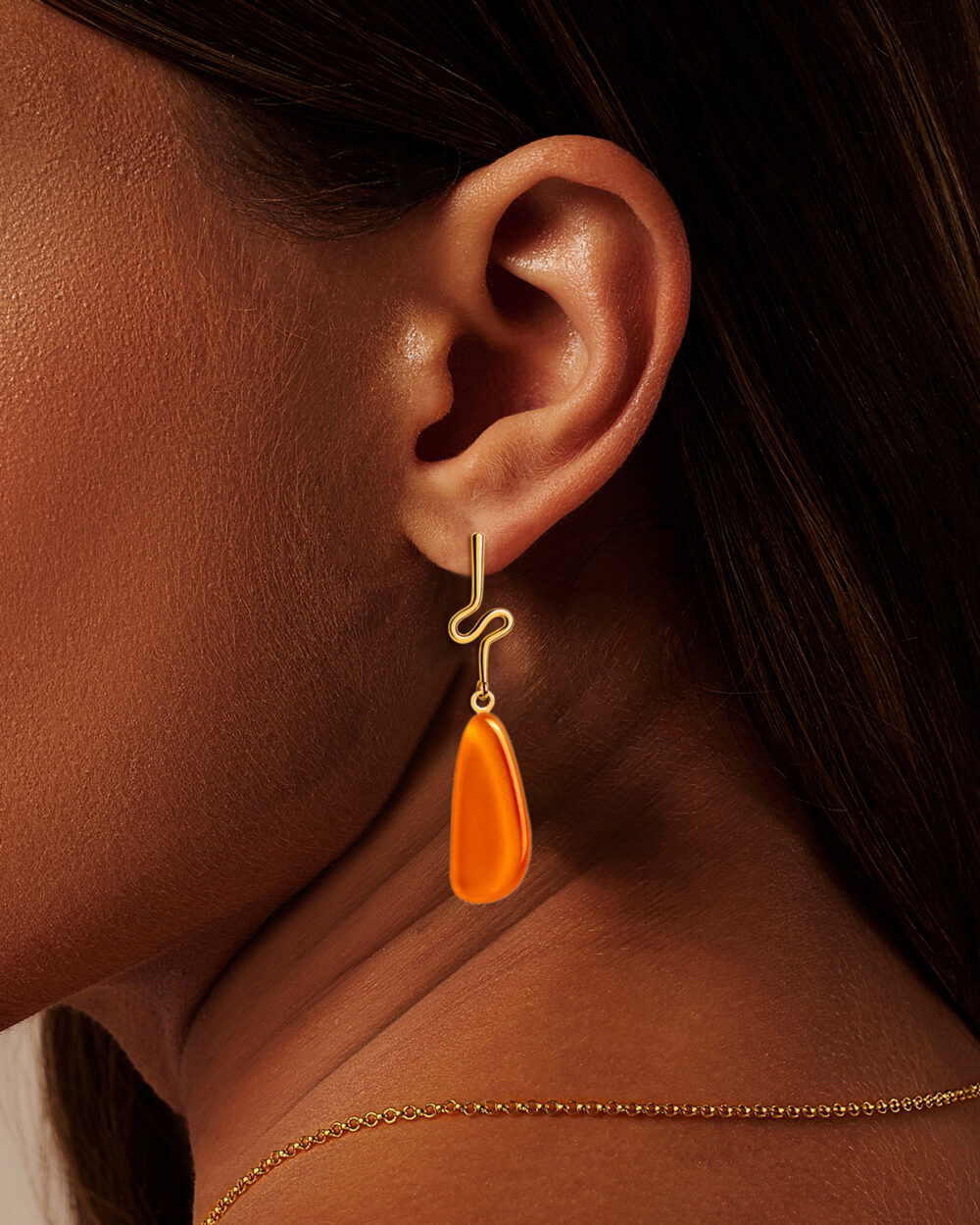 Brinco Riva Laranja – Banho Ouro 18K - Image 2