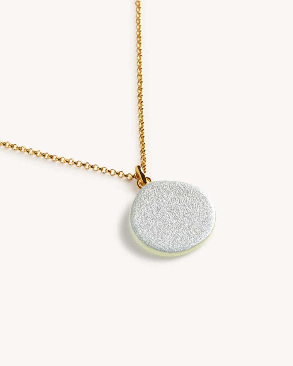 Colar Flora Pérola – Banho Ouro 18K