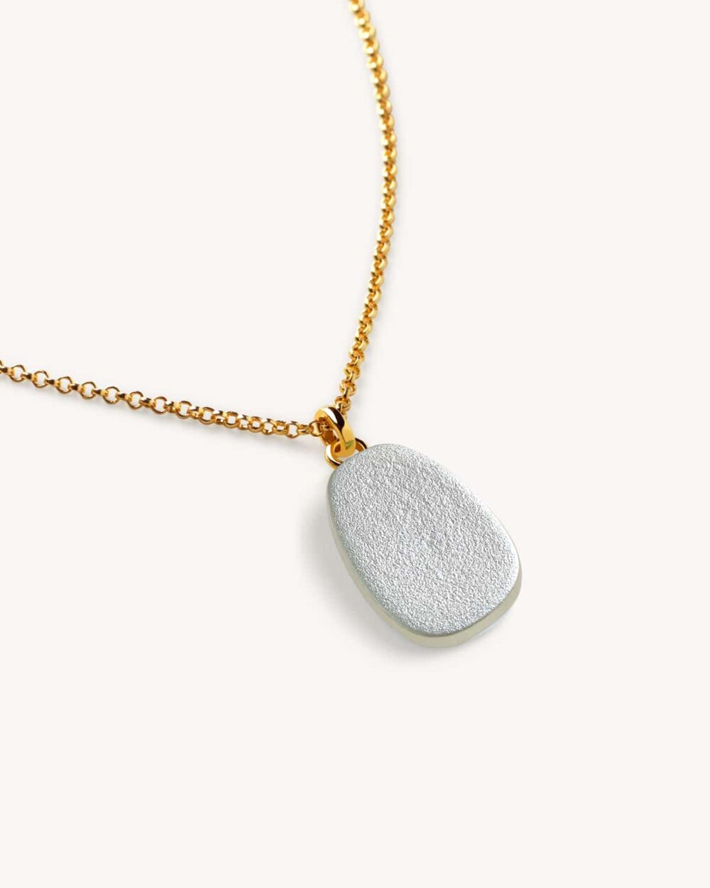Colar Pétala Pérola – Banho Ouro 18K