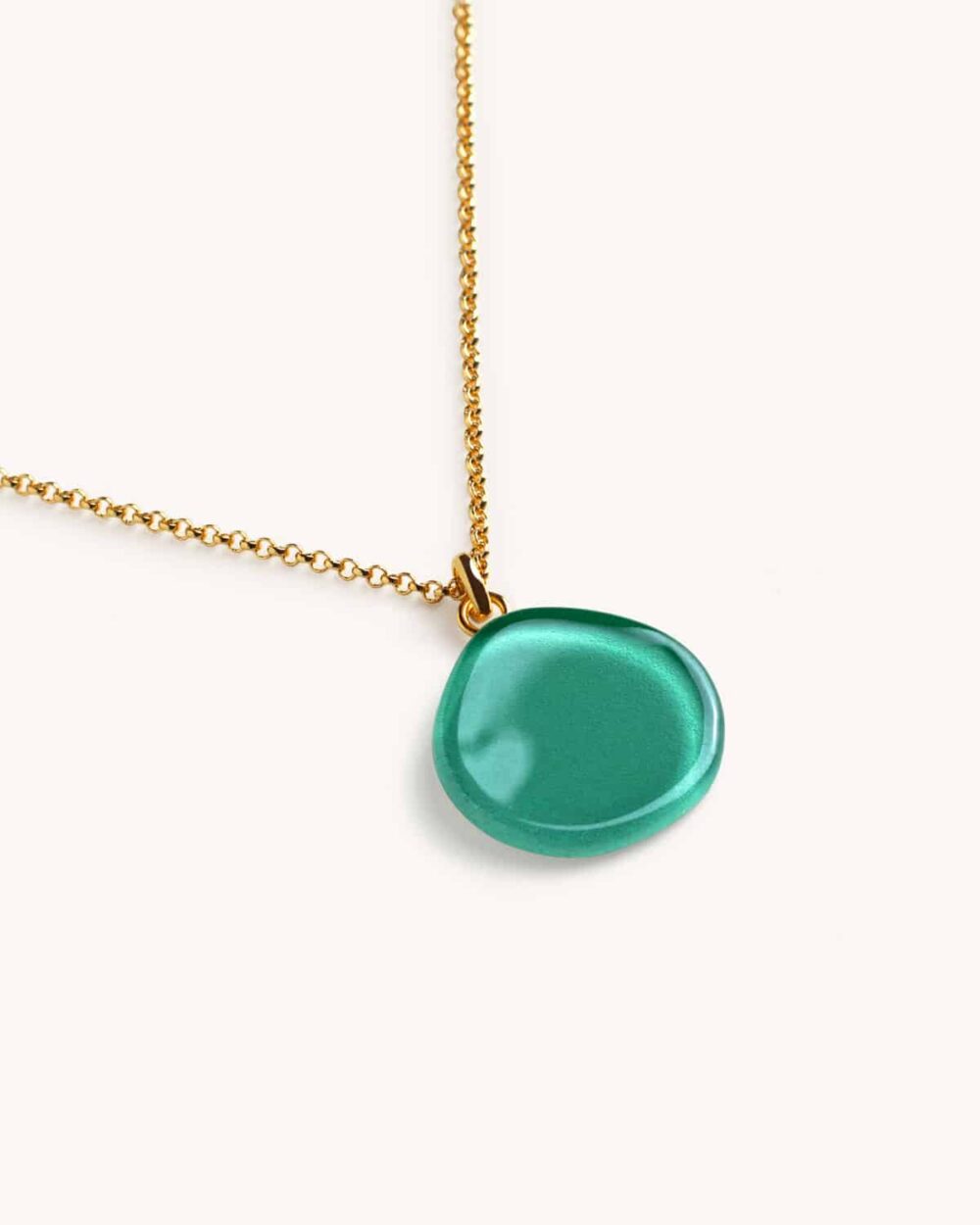 Colar Flora Verde Água – Banho Ouro 18K