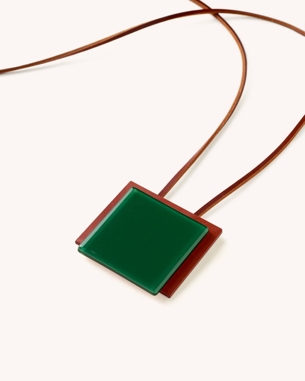 Colar Cubo Verde Escuro