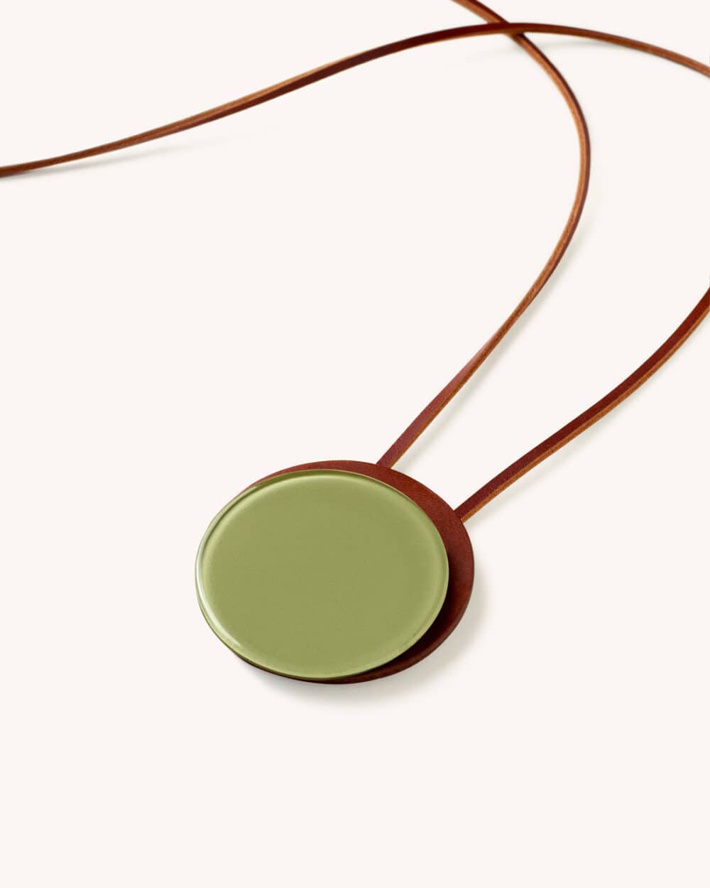 Colar Círculo Verde Militar