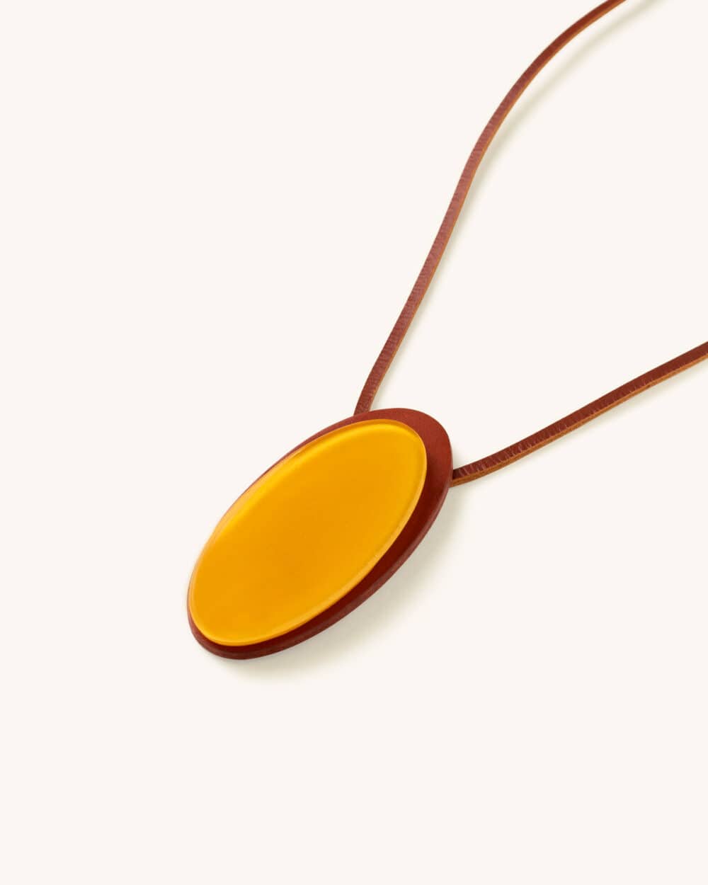 Colar Plano Caramelo
