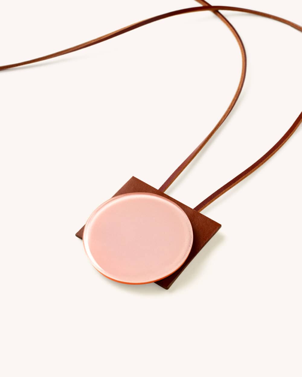 Colar Ponto Rosa
