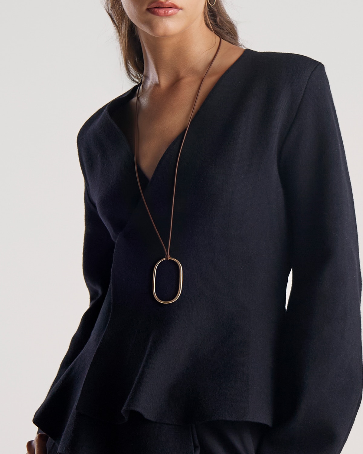 Colar Elipse - Ouro Vintage 18K - Image 2