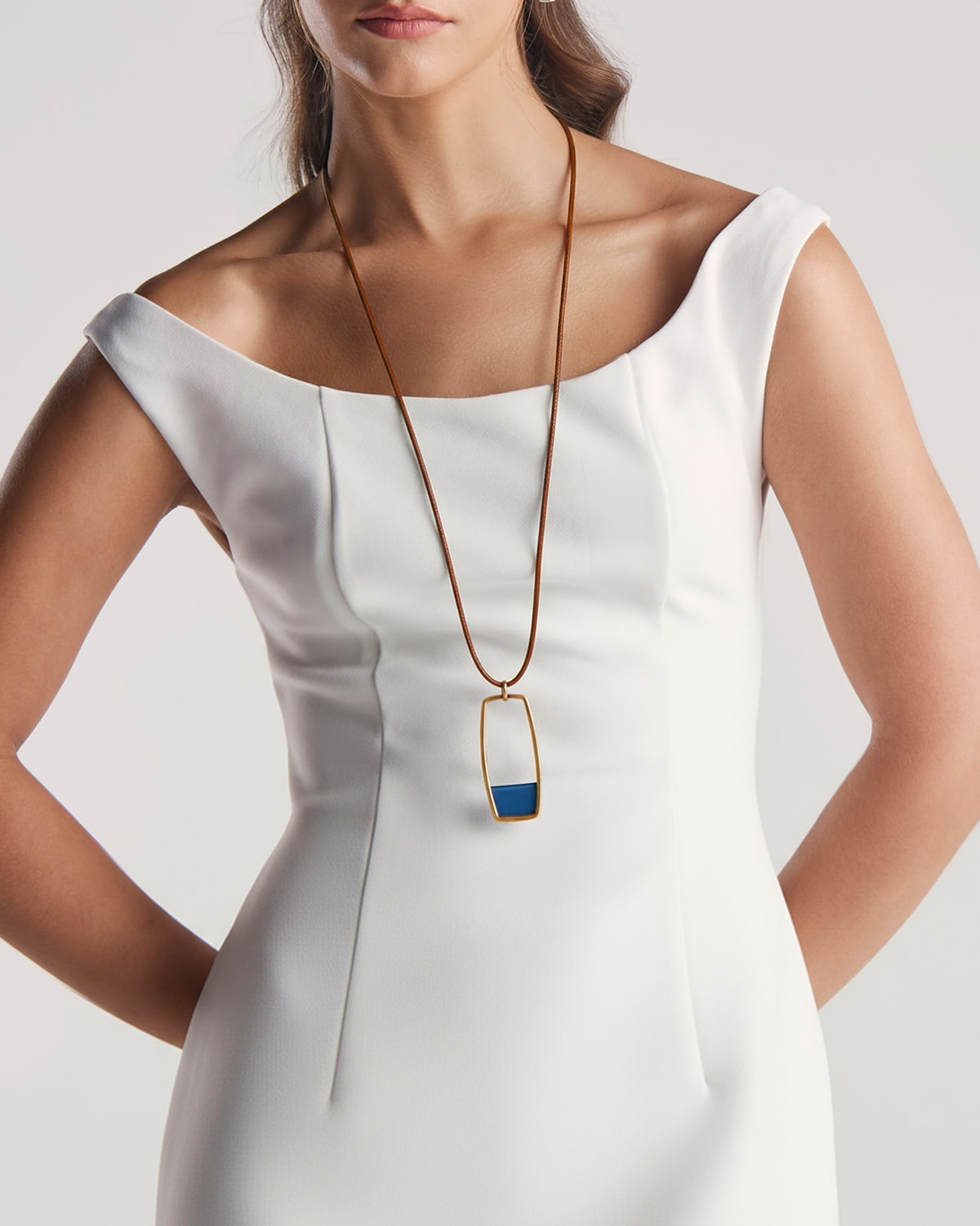 Colar Prisma Azul - Ouro Vintage 18K - Image 2