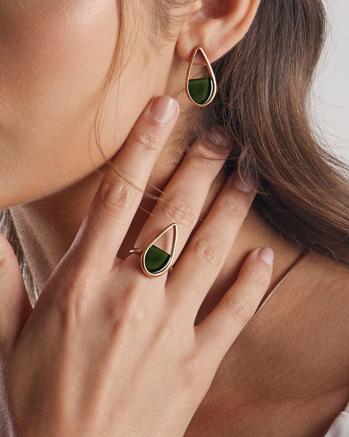 Anel Gota Verde - Ouro Vintage 18K - Image 2