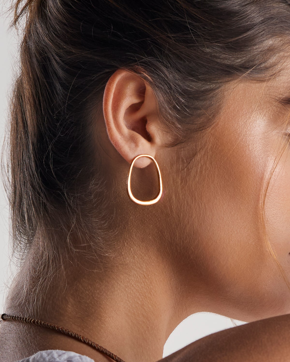 Brinco Trapézio - Ouro Vintage 18K - Image 2