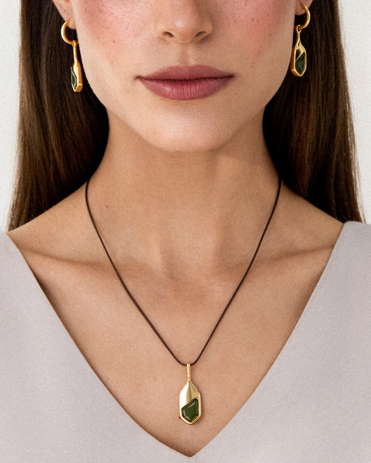 Colar Gaia Verde Cordão - Banho Ouro 18K - Image 2